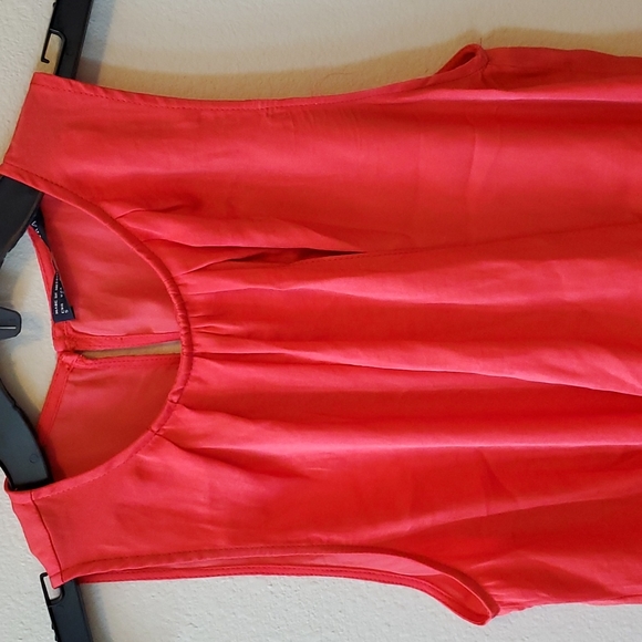 Zara Basic Slwwveless Ruffle Top - Picture 4 of 8